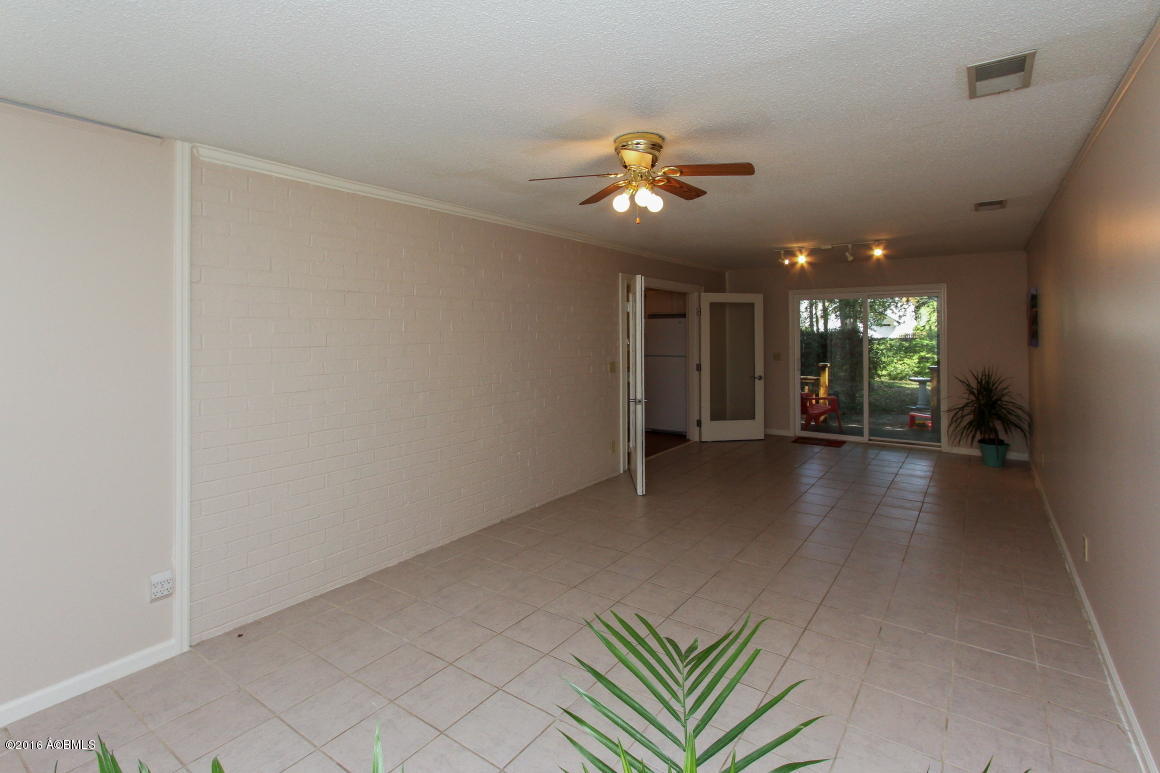 21 State Rd S-7-428 Beaufort, SC 29907 - Photo 10 of 25 10