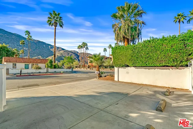 $950,000 | 502 Calle Santa Rosa South, Palm Springs, CA 92264
