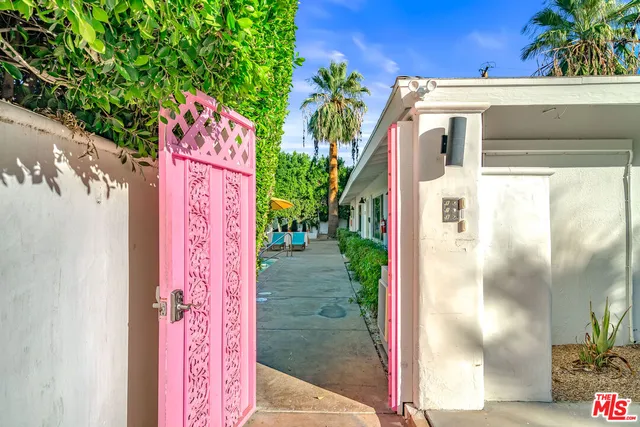 $950,000 | 502 Calle Santa Rosa South, Palm Springs, CA 92264