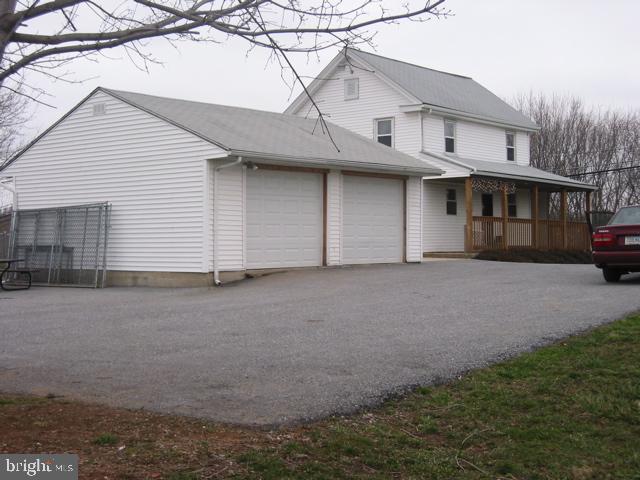 615 Maytown Road Elizabethtown, PA 17022 - Photo 3 of 6