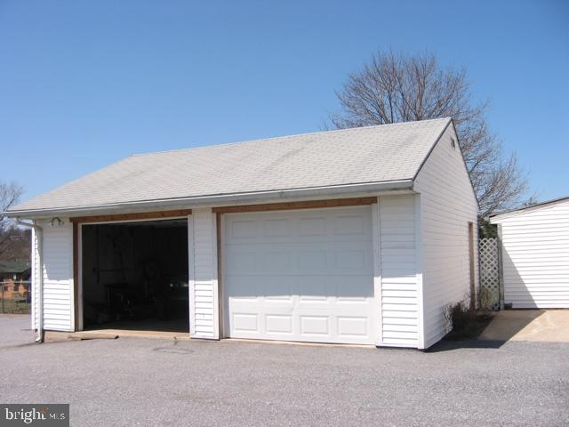 615 Maytown Road Elizabethtown, PA 17022 - Photo 4 of 6