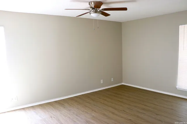 $2,450 | 13811 Brook Hollow Boulevard, San Antonio, TX 78232