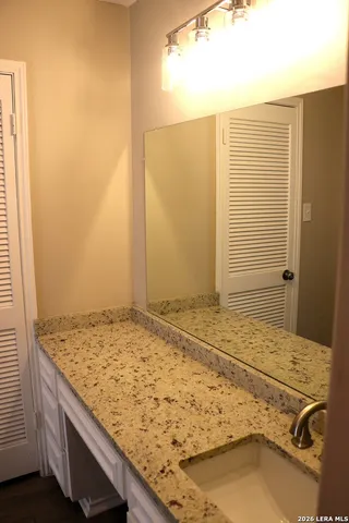 $2,450 | 13811 Brook Hollow Boulevard, San Antonio, TX 78232