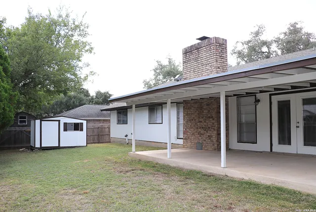 $2,450 | 13811 Brook Hollow Boulevard, San Antonio, TX 78232