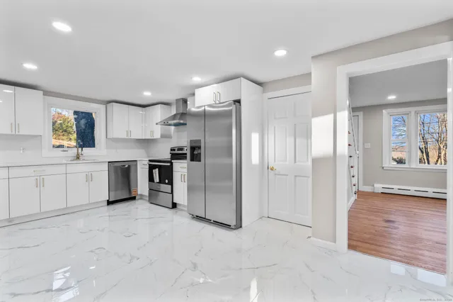 $359,900 | 23 Prospect Avenue, Watertown, CT 06779