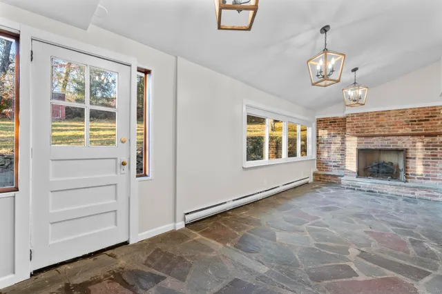 $359,900 | 23 Prospect Avenue, Watertown, CT 06779