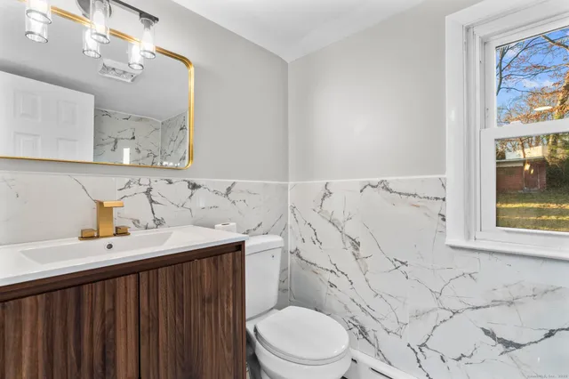 $359,900 | 23 Prospect Avenue, Watertown, CT 06779