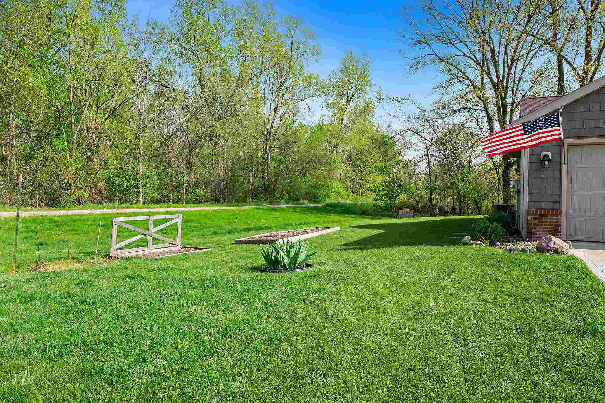2425 Stonecrop Road Huntertown, IN 46748 - Photo 9 of 28