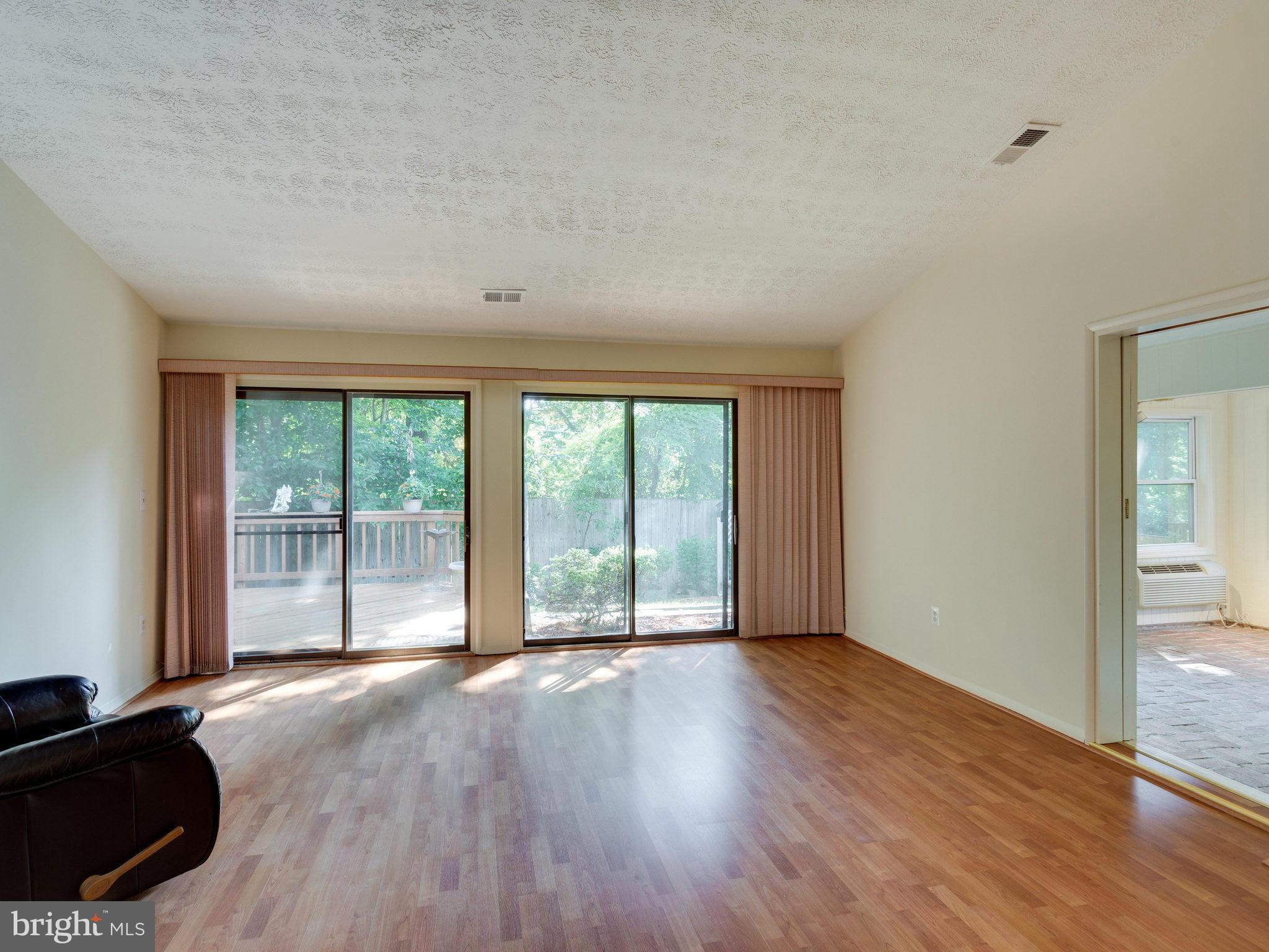 5337 Aylor Road Fairfax, VA 22032 - Photo 12 of 30 Living Room/Dining Room