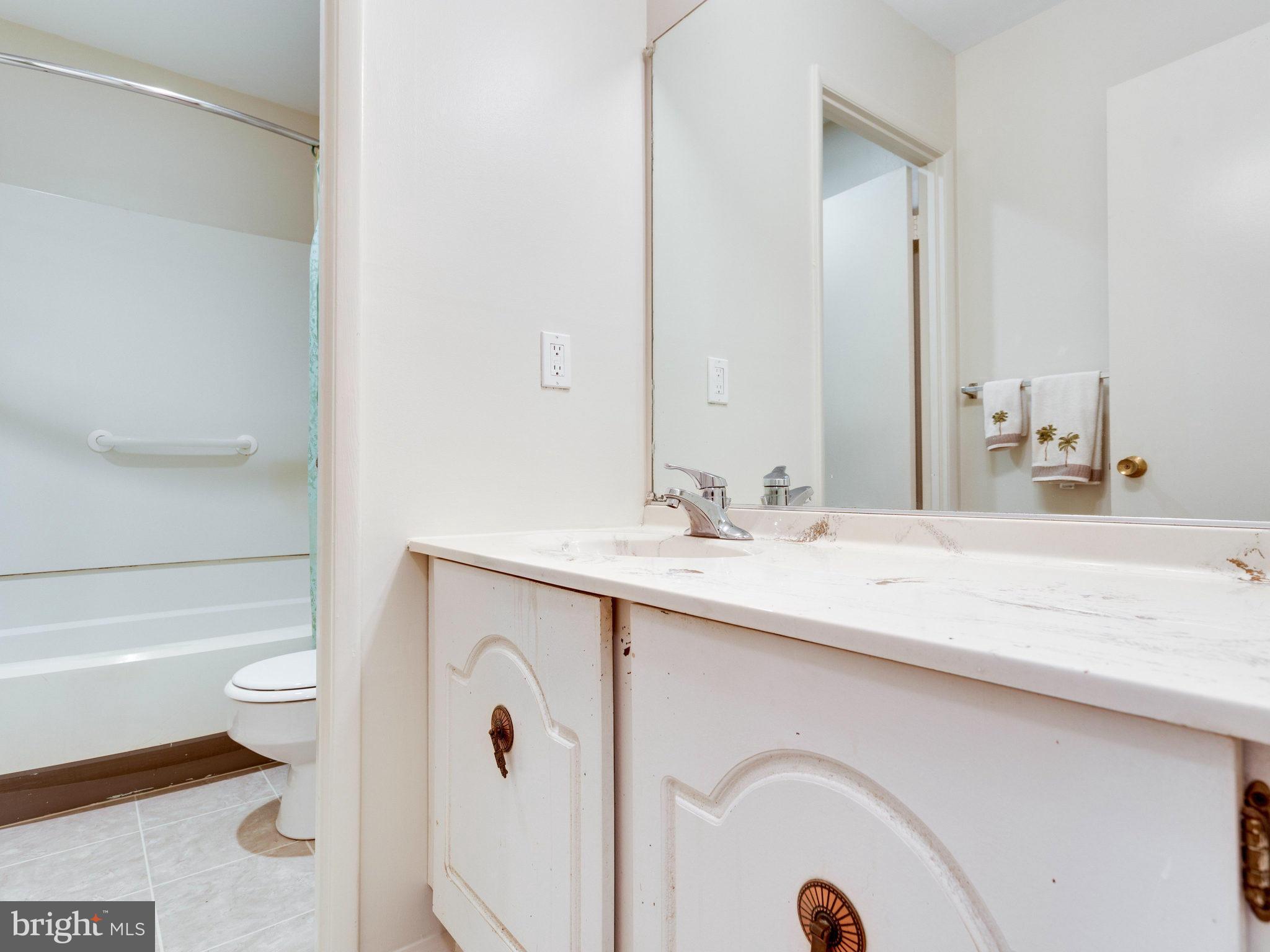 5337 Aylor Road Fairfax, VA 22032 - Photo 18 of 30 Hall Full Bath