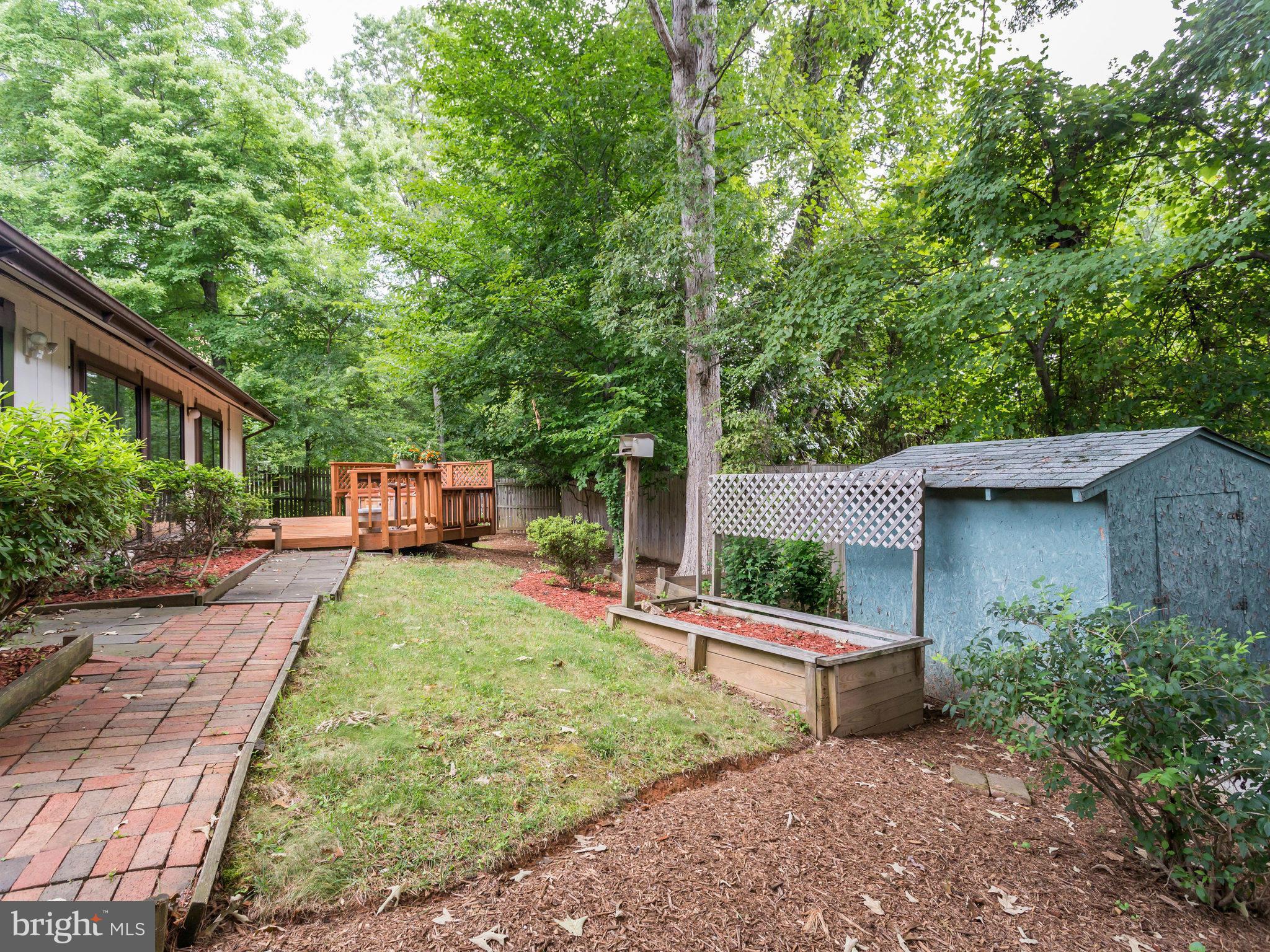 5337 Aylor Road Fairfax, VA 22032 - Photo 28 of 30 Rear Yard View 2