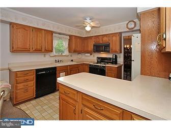 4175 Hoffman Road Hatboro, PA 19040 - Photo 4 of 12 Kitchen