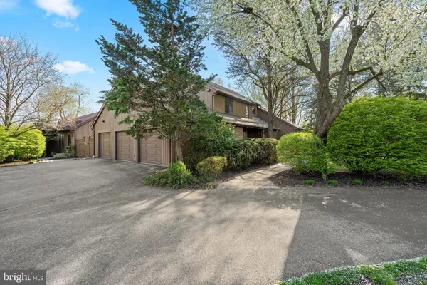 $1,200,000 | 57 Sugar Maple Drive, Newtown Square, PA 19073