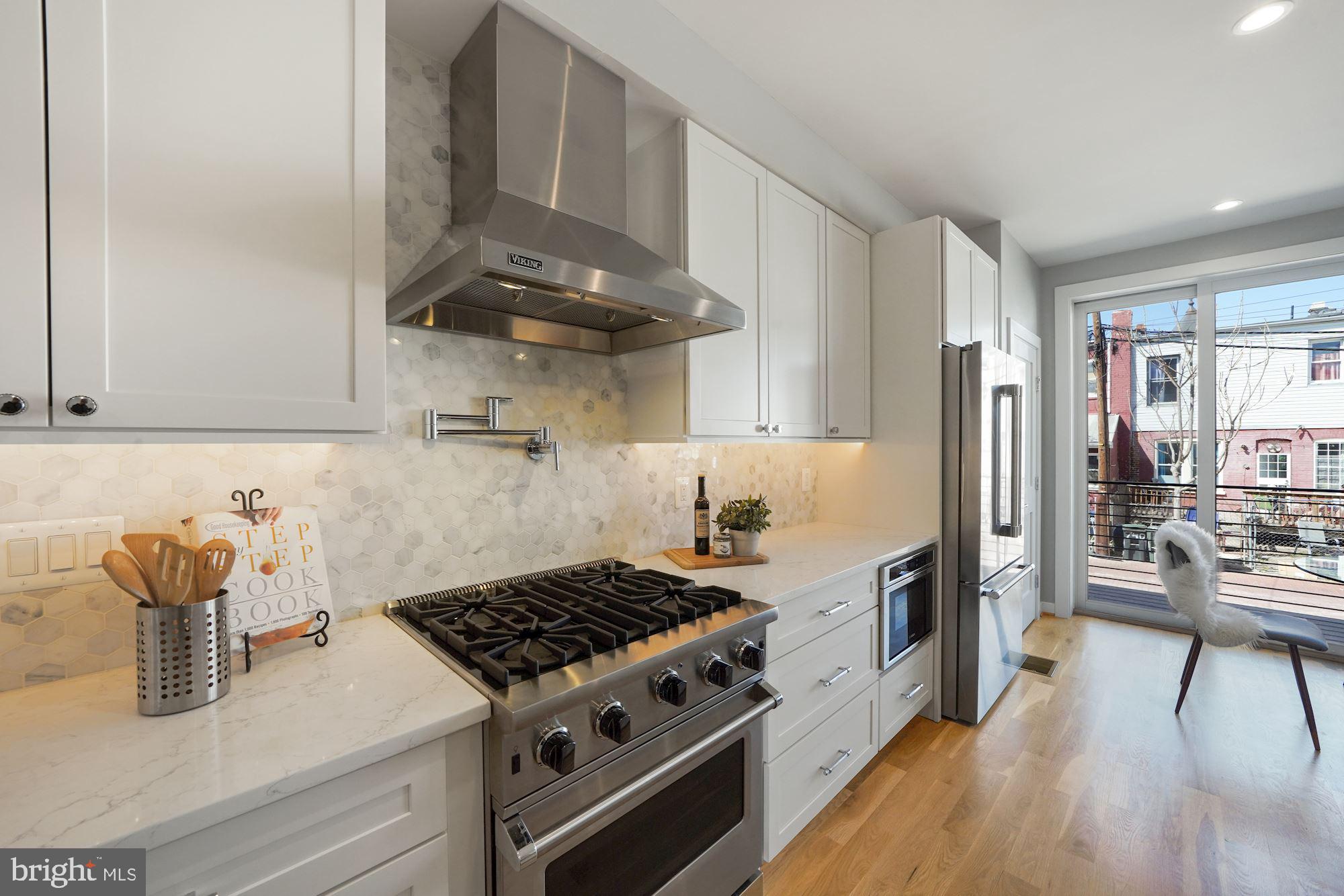 731 Park Road Northwest, Unit A Washington, DC 20010 - Photo 10 of 33 Gallery Image 10