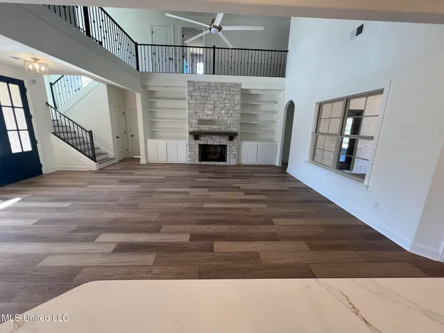 $599,000 | 451 Poplar Lane, Holly Springs, MS 38635