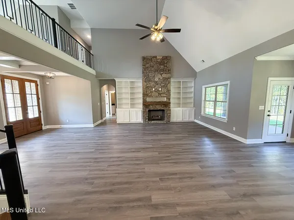 $599,000 | 451 Poplar Lane, Holly Springs, MS 38635