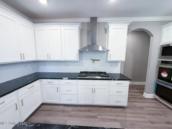 $599,000 | 451 Poplar Lane, Holly Springs, MS 38635