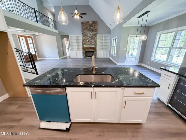 $599,000 | 451 Poplar Lane, Holly Springs, MS 38635