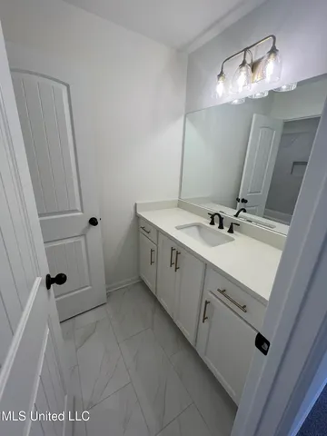 $599,000 | 451 Poplar Lane, Holly Springs, MS 38635