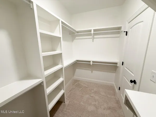 $599,000 | 451 Poplar Lane, Holly Springs, MS 38635