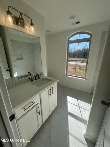 $599,000 | 451 Poplar Lane, Holly Springs, MS 38635