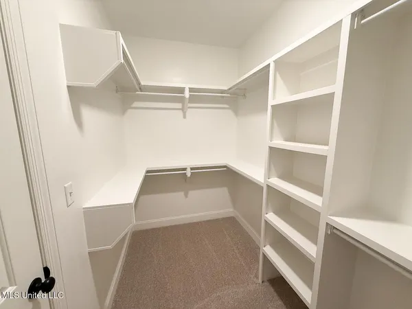 $599,000 | 451 Poplar Lane, Holly Springs, MS 38635