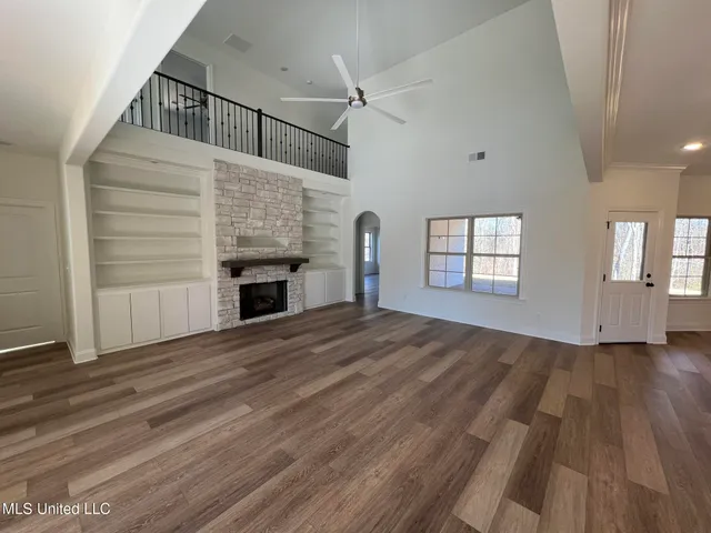 $599,000 | 451 Poplar Lane, Holly Springs, MS 38635