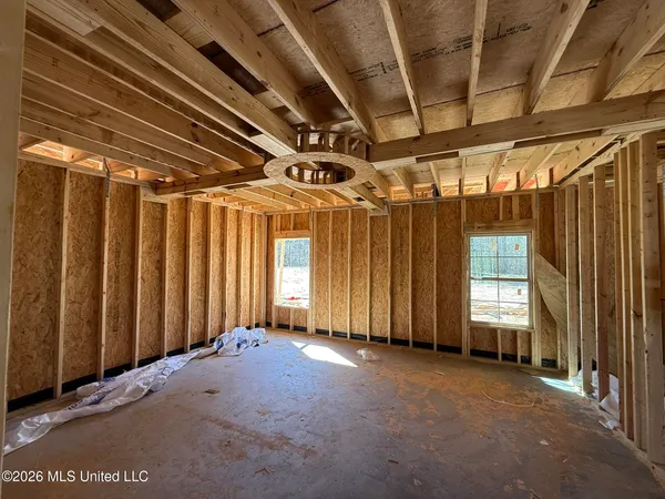 $599,000 | 451 Poplar Lane, Holly Springs, MS 38635