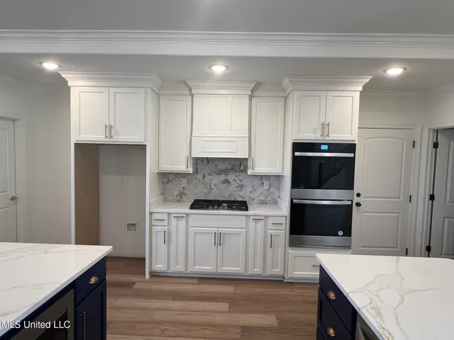 $599,000 | 451 Poplar Lane, Holly Springs, MS 38635