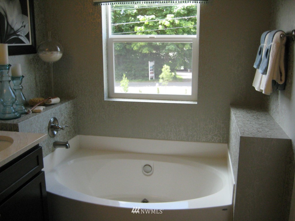 21015 39th Drive Southeast, Unit 28 Bothell, WA 98021 - Photo 11 of 12