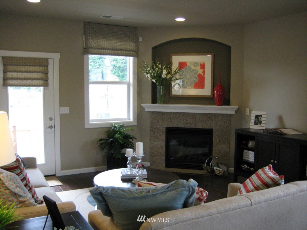 21015 39th Drive Southeast, Unit 28 Bothell, WA 98021 - Photo 6 of 12