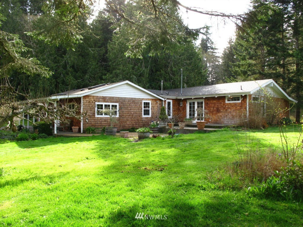 341 Hudson Road Port Angeles, WA 98363 - Photo 1 of 23 Gallery Image 1