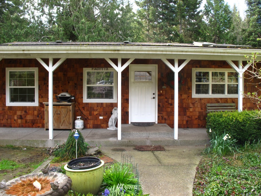 341 Hudson Road Port Angeles, WA 98363 - Photo 2 of 23 Gallery Image 2