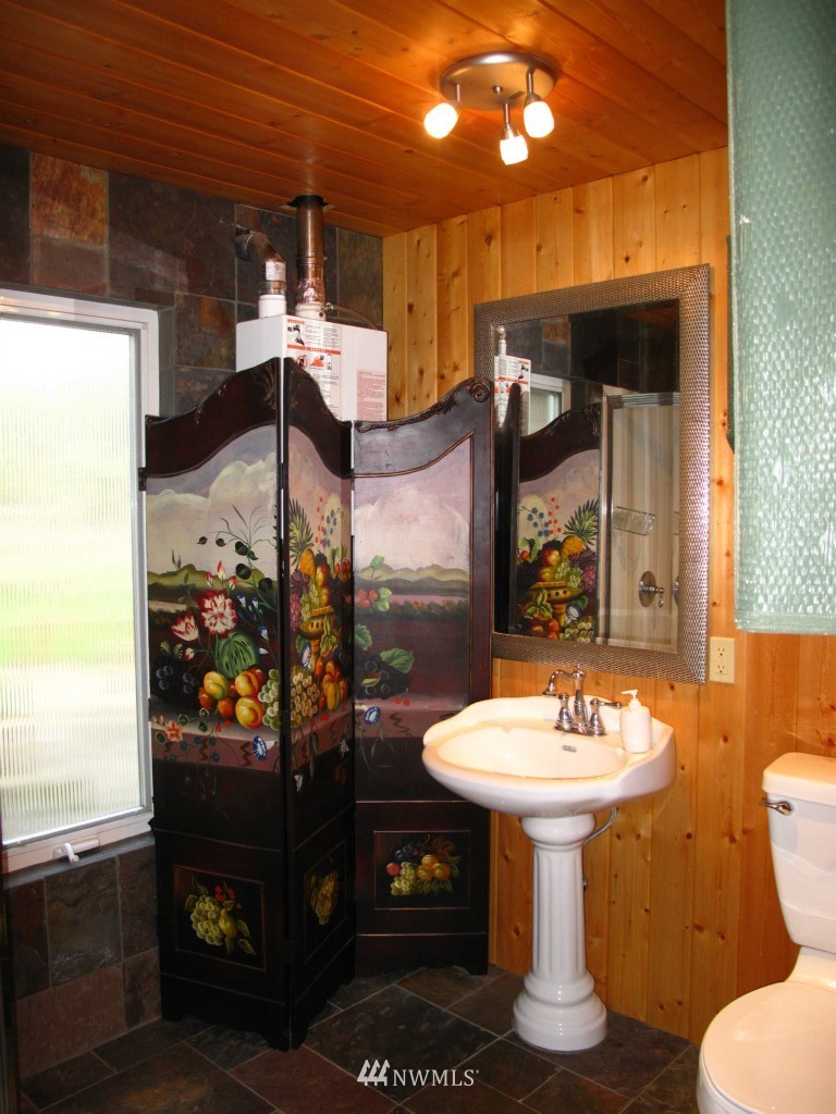 341 Hudson Road Port Angeles, WA 98363 - Photo 13 of 23 Gallery Image 13