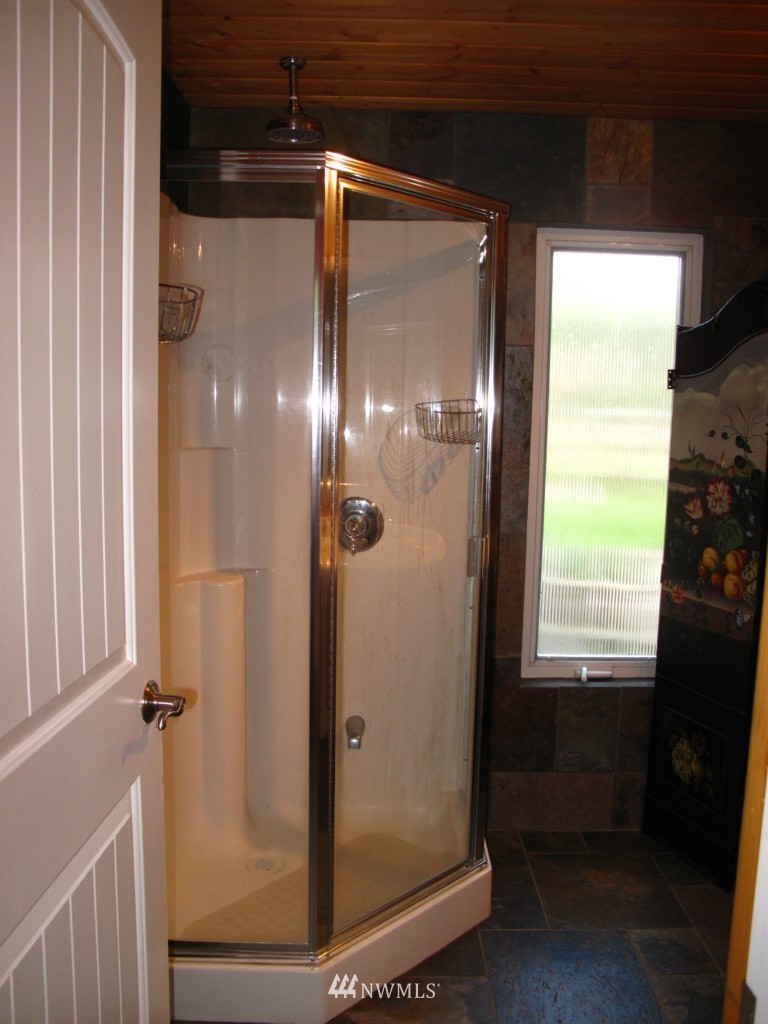 341 Hudson Road Port Angeles, WA 98363 - Photo 14 of 23 Gallery Image 14