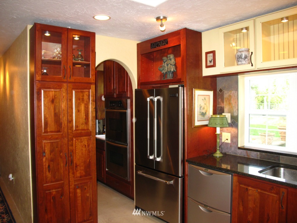 341 Hudson Road Port Angeles, WA 98363 - Photo 5 of 23 Gallery Image 5