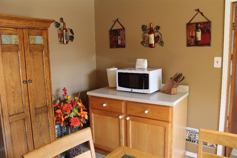 416 Niagara Road Valparaiso, IN 46385 - Photo 4 of 10 767x511