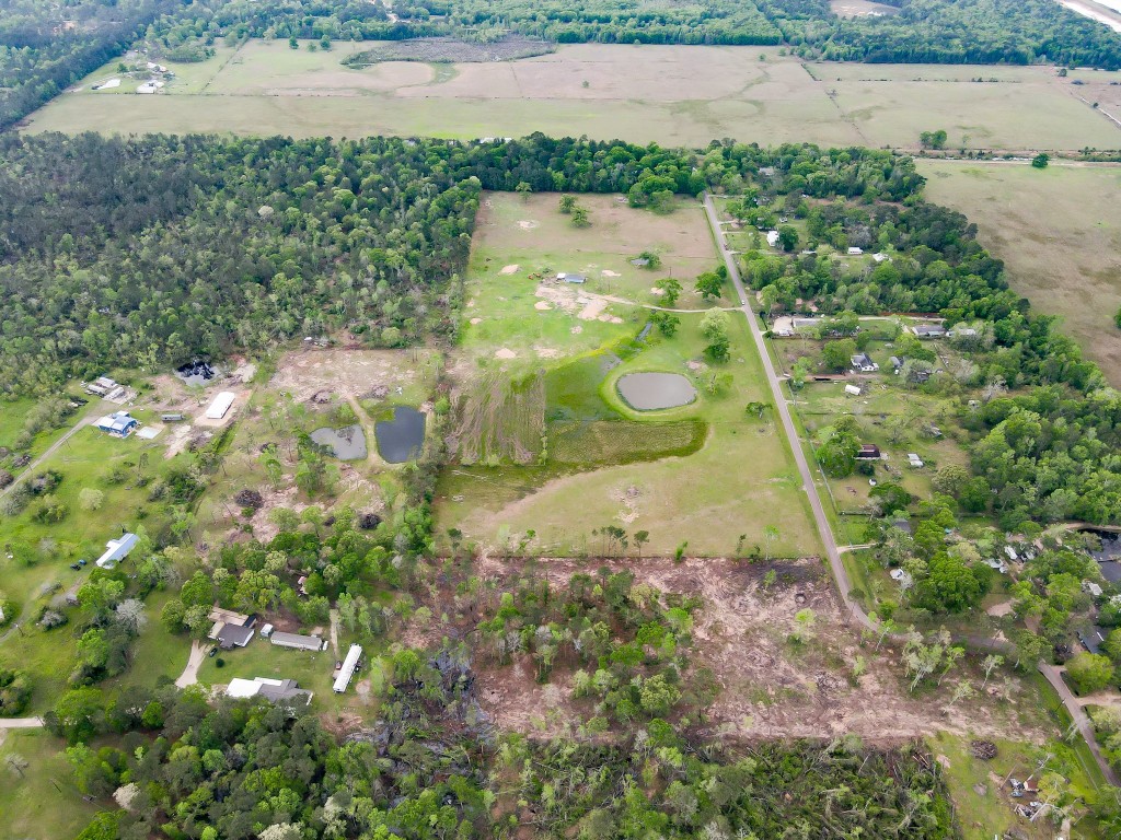 28 Pickering Road Conroe, TX 77302 - Photo 13 of 15