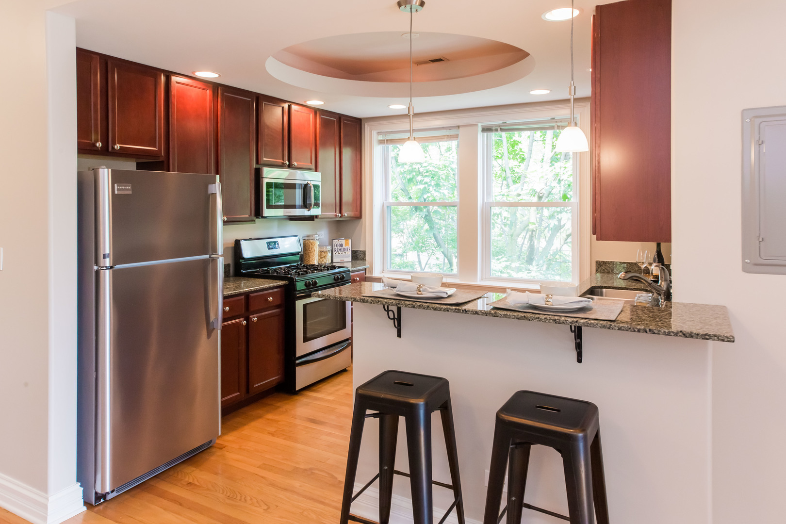 2000 West Greenleaf Avenue, Unit 3 Chicago, IL 60645 - Photo 12 of 27