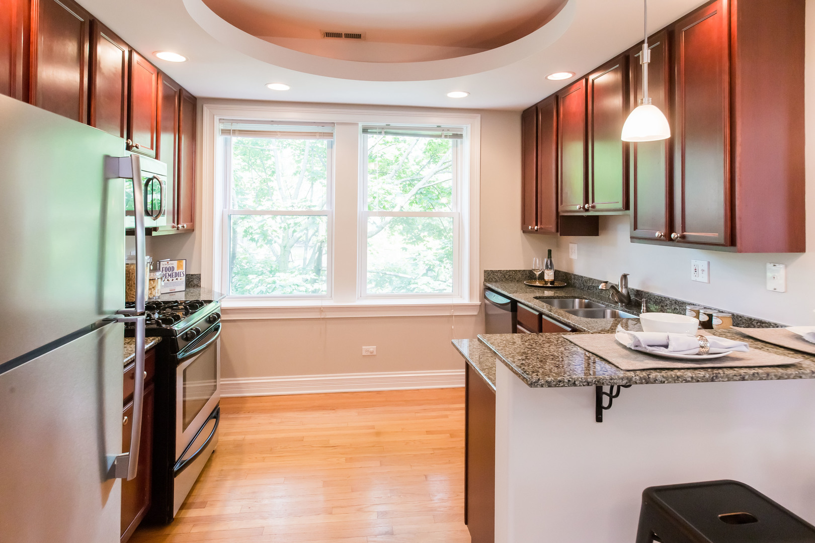 2000 West Greenleaf Avenue, Unit 3 Chicago, IL 60645 - Photo 13 of 27