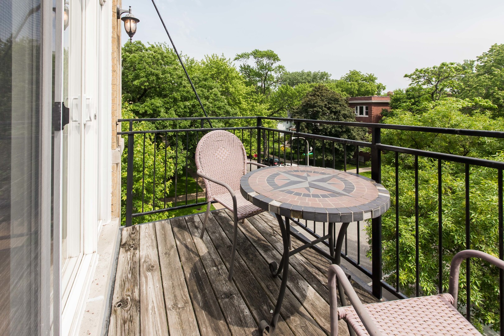 2000 West Greenleaf Avenue, Unit 3 Chicago, IL 60645 - Photo 23 of 27