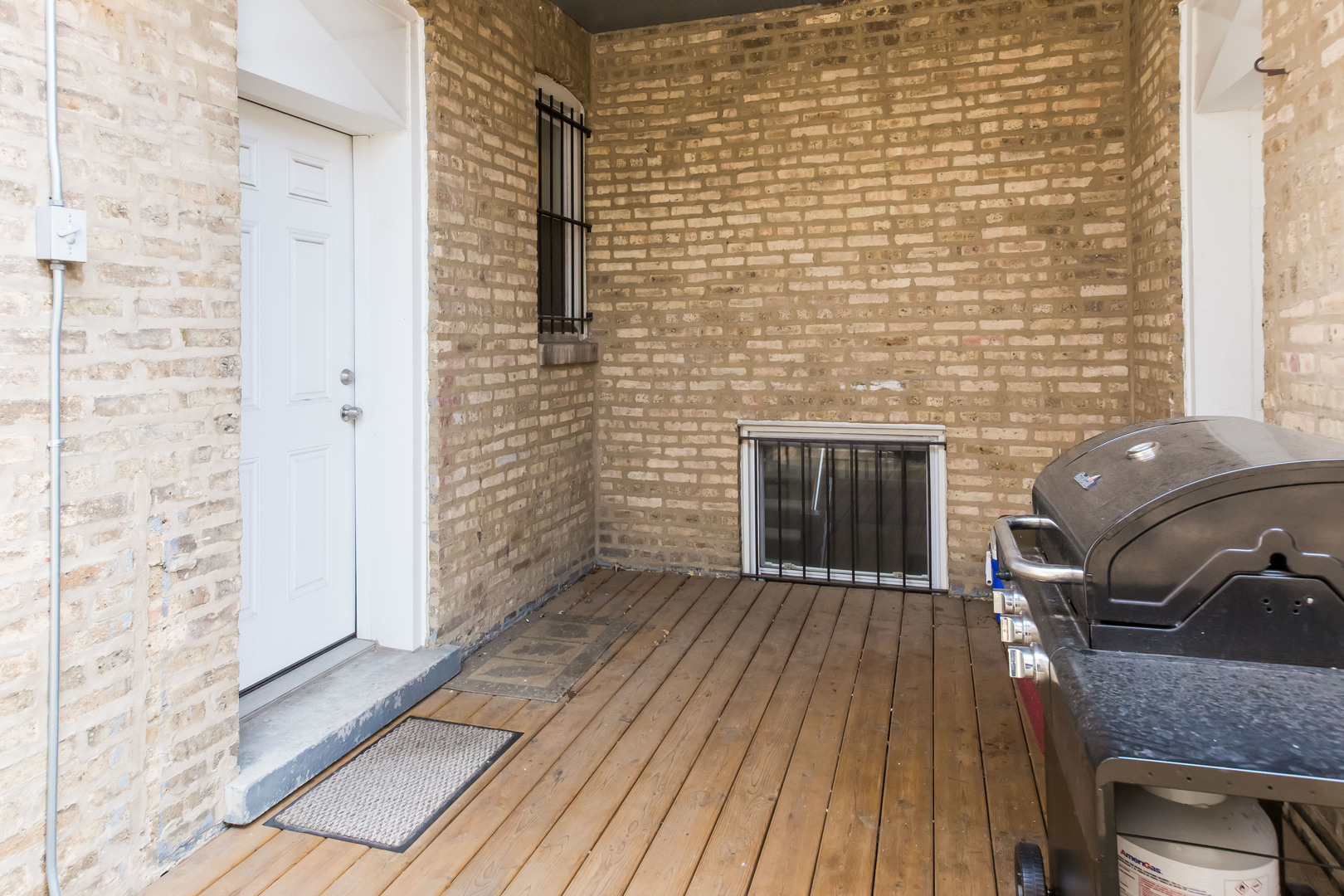 2000 West Greenleaf Avenue, Unit 3 Chicago, IL 60645 - Photo 25 of 27