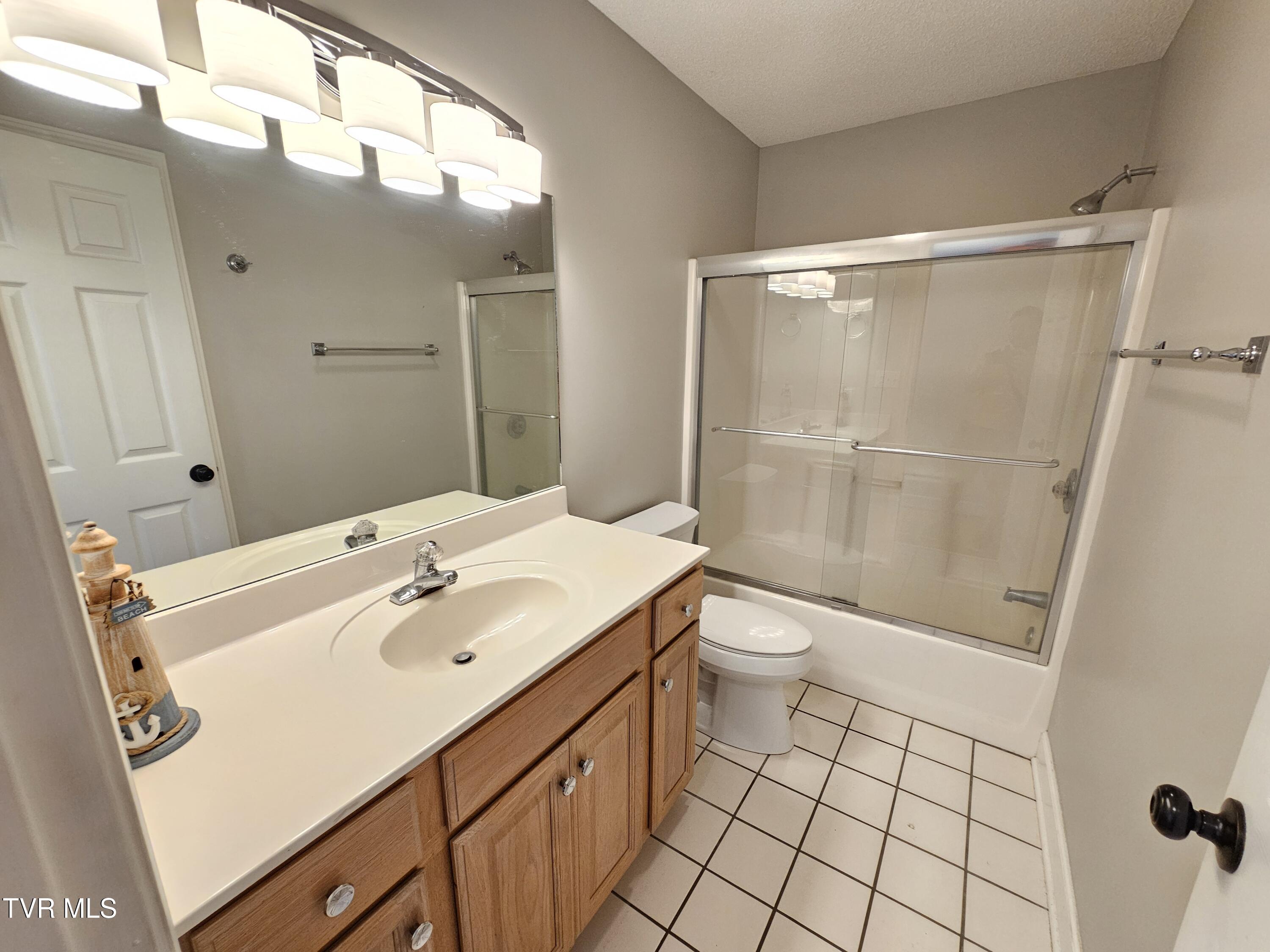 212 Chatham Road Bristol, TN 37620 - Photo 35 of 51 34