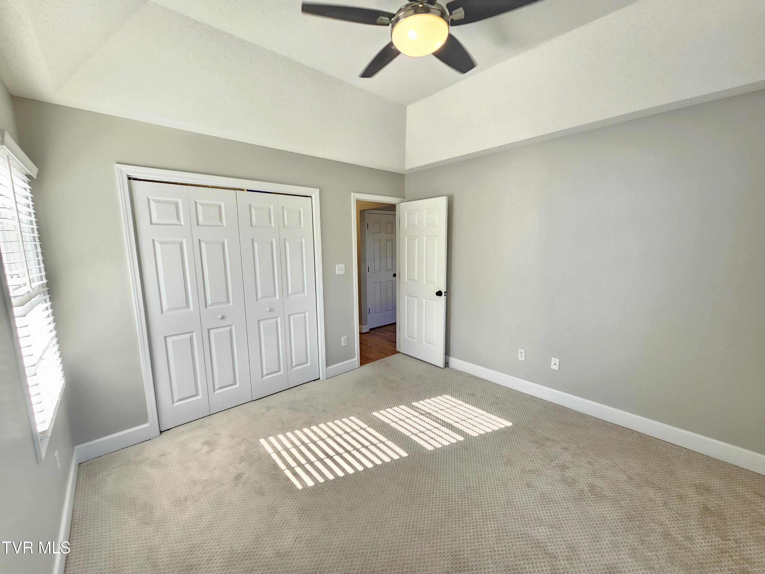 212 Chatham Road Bristol, TN 37620 - Photo 38 of 51 37