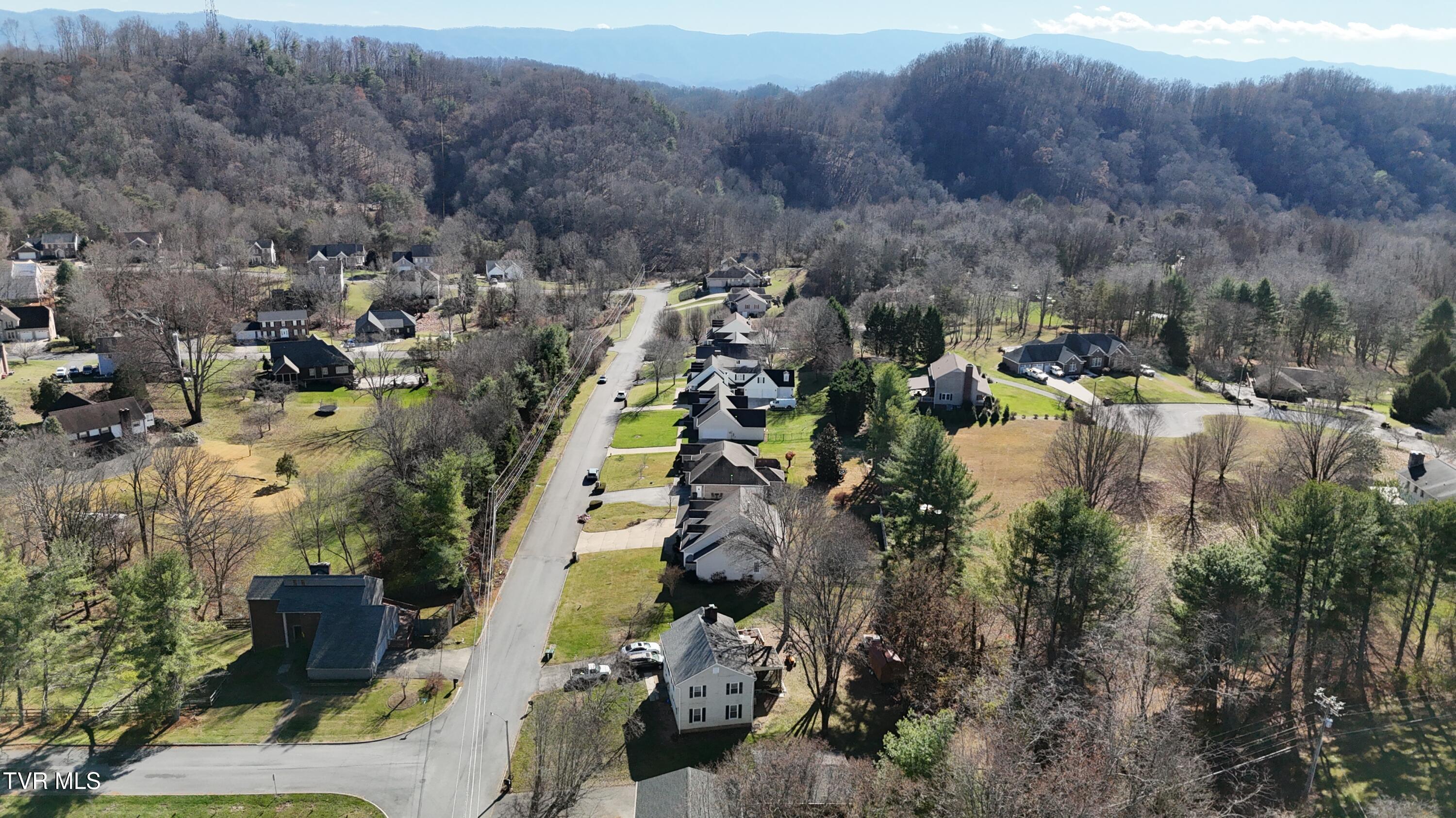 212 Chatham Road Bristol, TN 37620 - Photo 46 of 51 45