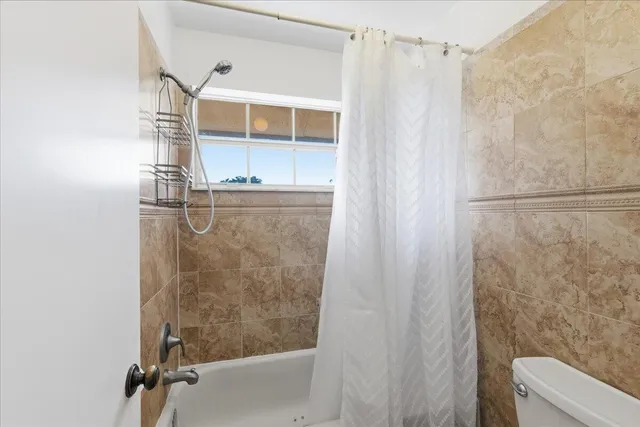 $450,000 | 11140 Southwest 11th Place, Davie, FL 33324