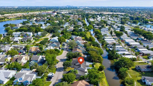 $450,000 | 11140 Southwest 11th Place, Davie, FL 33324