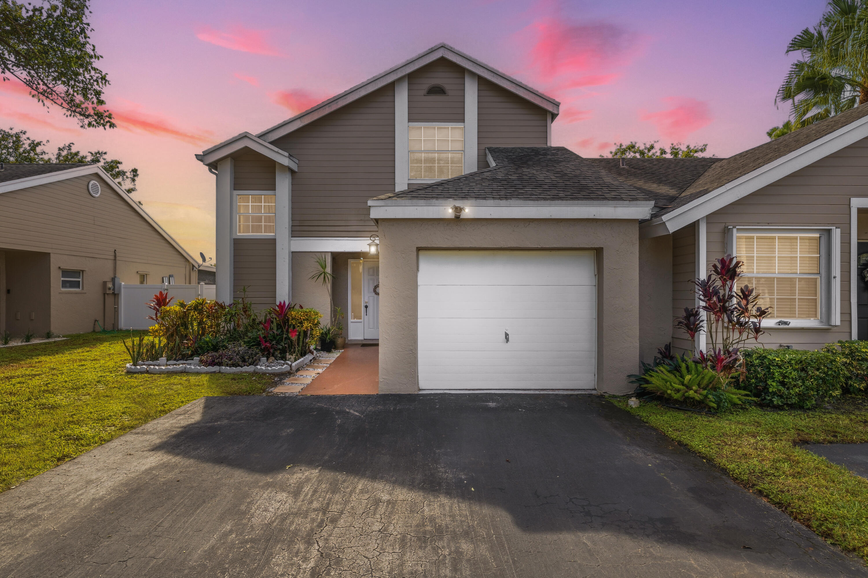 11140 Southwest 11th Place Davie, FL 33324 - Photo 37 of 37 IMG_7624