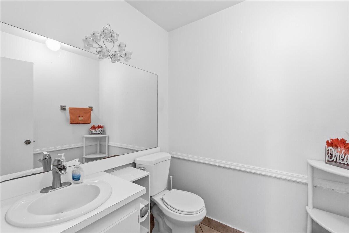 11140 Southwest 11th Place Davie, FL 33324 - Photo 9 of 37 12-8I8A0877