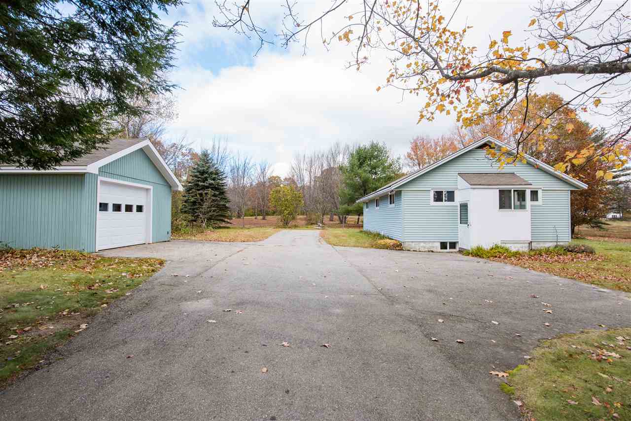 42 Dudley Road Alton, NH 03809 - Photo 3 of 28